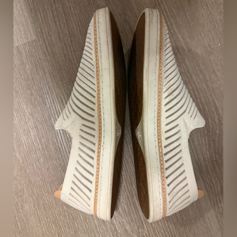 UGG Sammy Breeze Slip-On. Great condition!